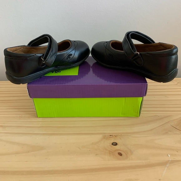 Left & Right black dress shoes with Velcro strap. Size 7. - Picture 7 of 7